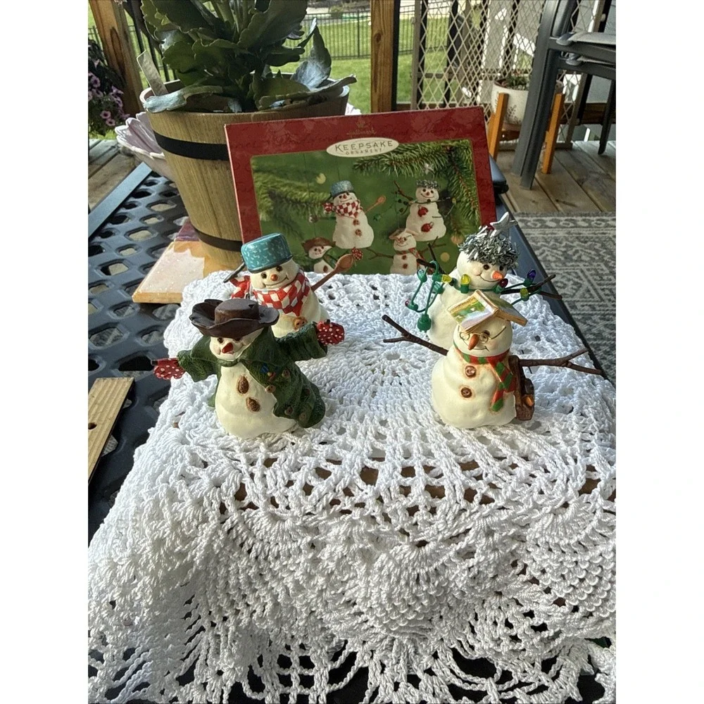 Hallmark Ornament 2000 Mitford Snowman‎ Jubilee Set of 4